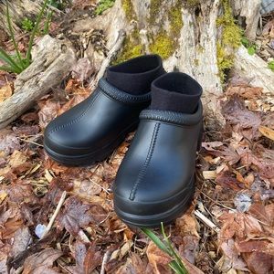 UGG Tasman X Clogs black w/ sock liner sz 7